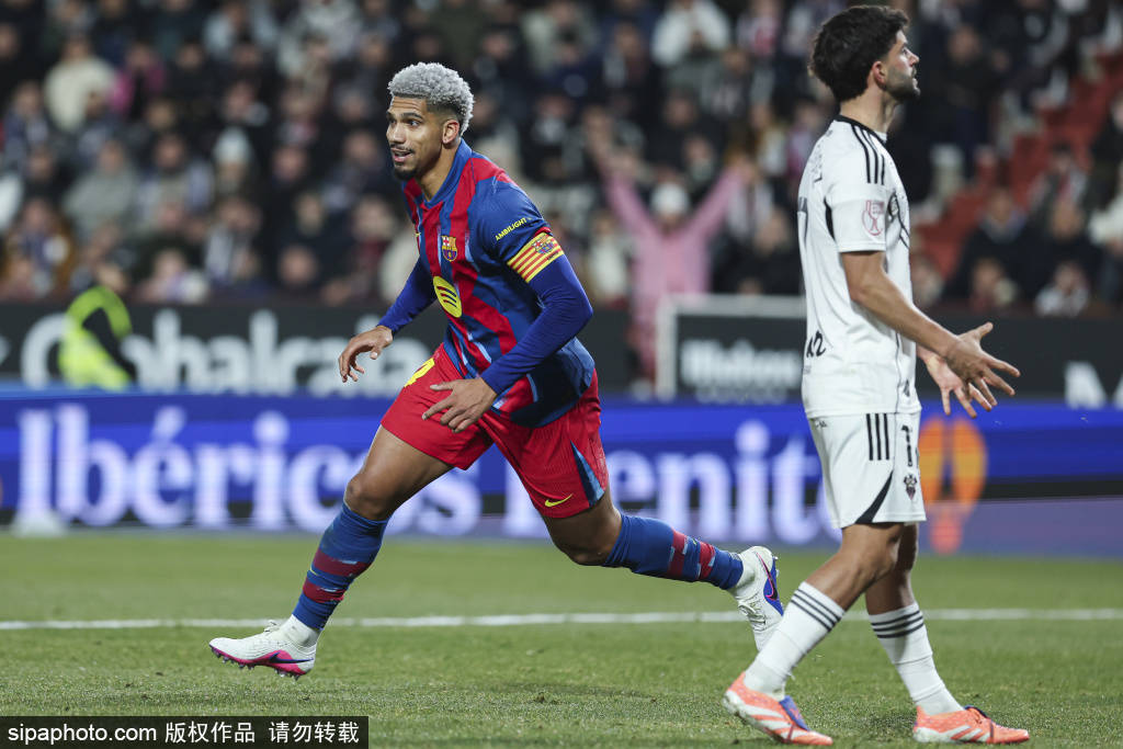 赫罗纳-巴塞罗那：2025-26赛季西甲第24轮比赛的时间及电视和在线观看地址